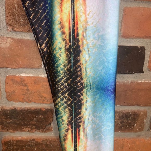 The OM Collection Colorful Snakeskin Leggings Size XS - Picture 3 of 6